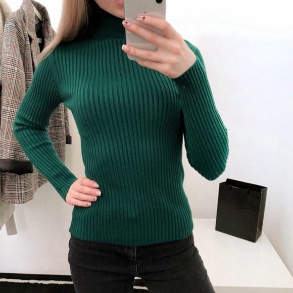 Dark Green Turtleneck Ribbed Sweater | Color: Green | Size: M | Nostalgiavent's Closet